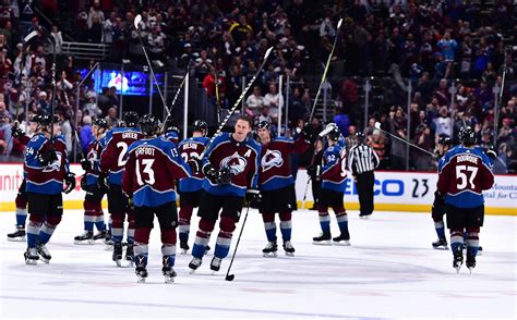 colorado avalanche record by year